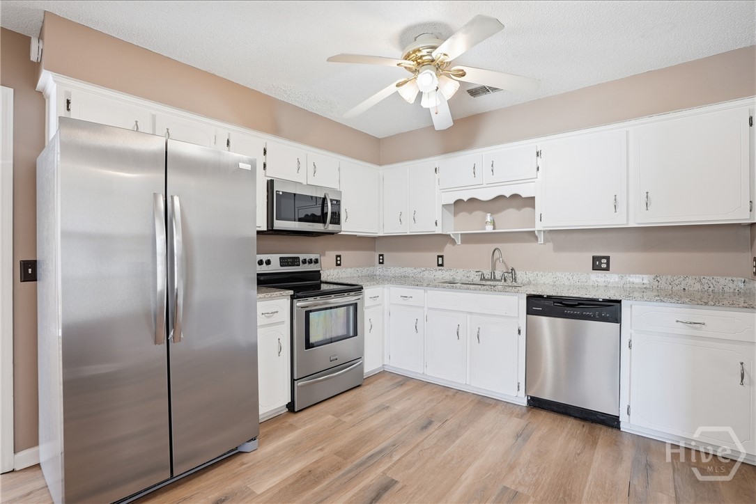197 Waters Avenue Allenhurst, GA 31301 - Photo 10 of 41