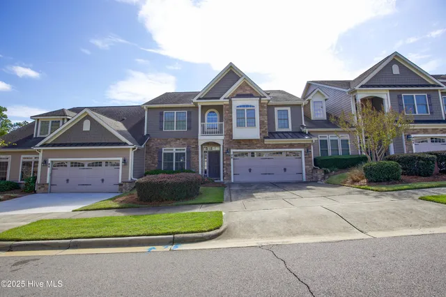 $622,500 | 75 Shadow Creek Court, Pinehurst, NC 28374