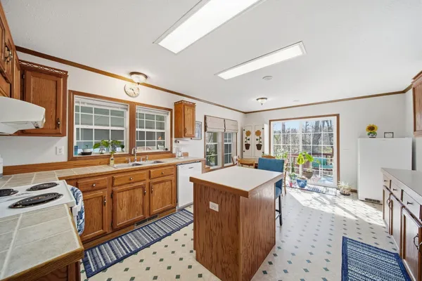 $92,000 | 448 Raisin River Drive, Adrian, MI 49221