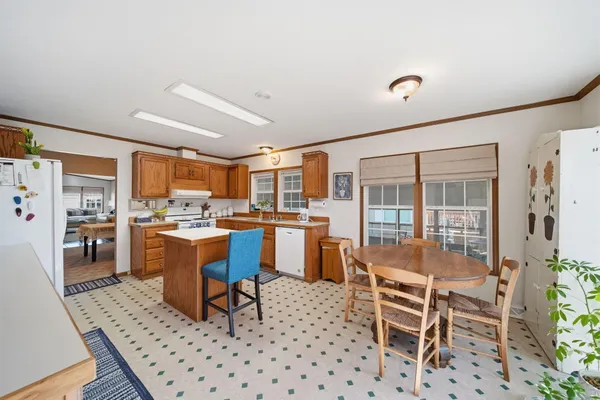 $92,000 | 448 Raisin River Drive, Adrian, MI 49221