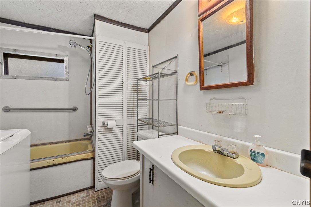 13811 Martville Road Sterling, NY 13111 - Photo 23 of 43 Full bath