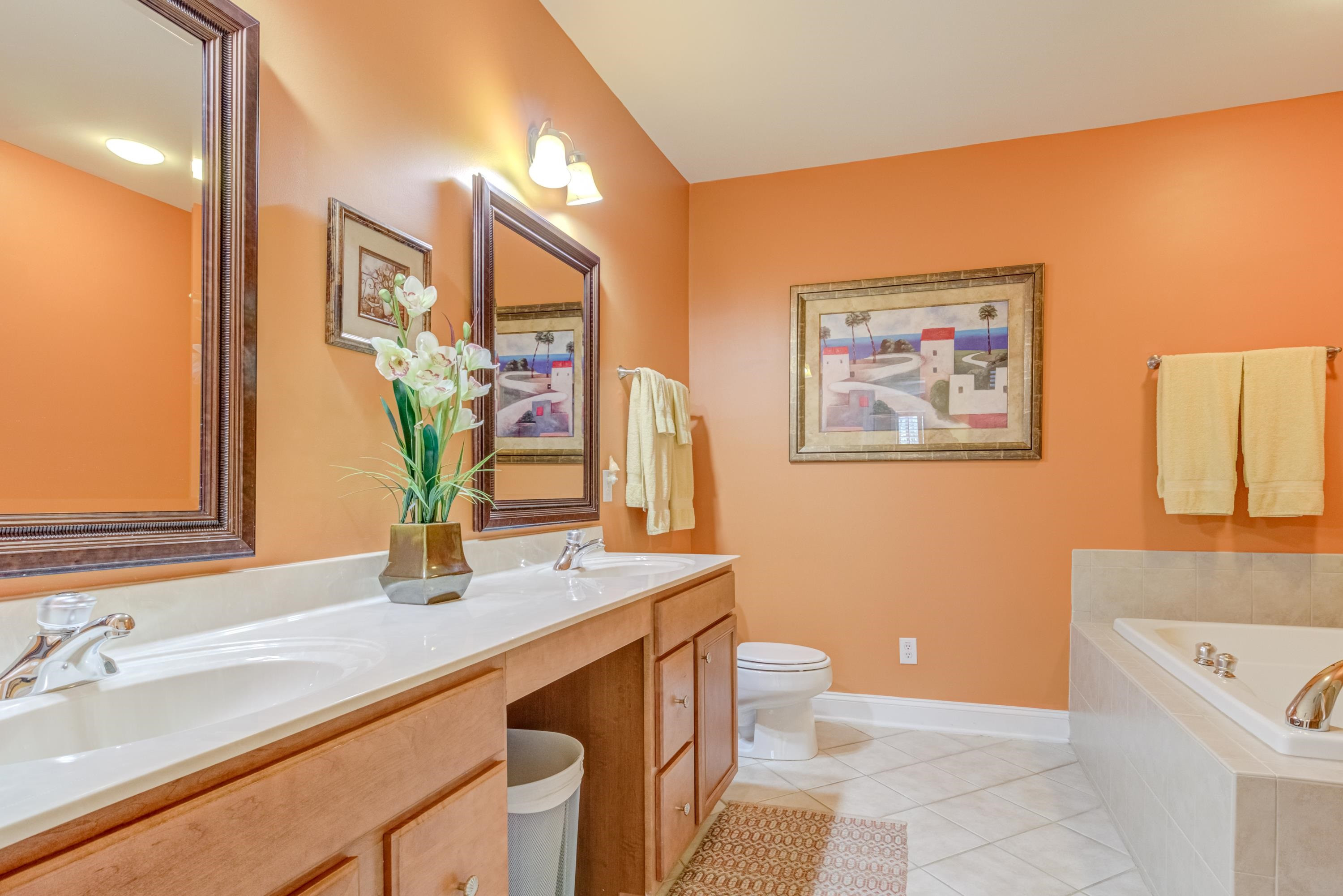 10400 Rosegate Court, Unit 4 Raleigh, NC 27617 - Photo 16 of 27 Photo 16