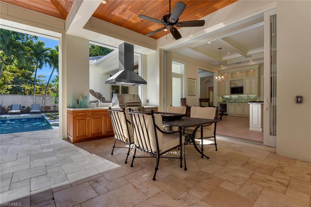 2250 Crayton Road Naples, FL 34103 - Photo 12 of 49