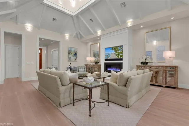 $27,500 | 2250 Crayton Road, Naples, FL 34103