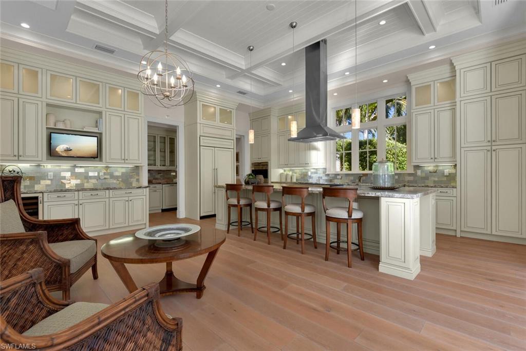 2250 Crayton Road Naples, FL 34103 - Photo 21 of 49