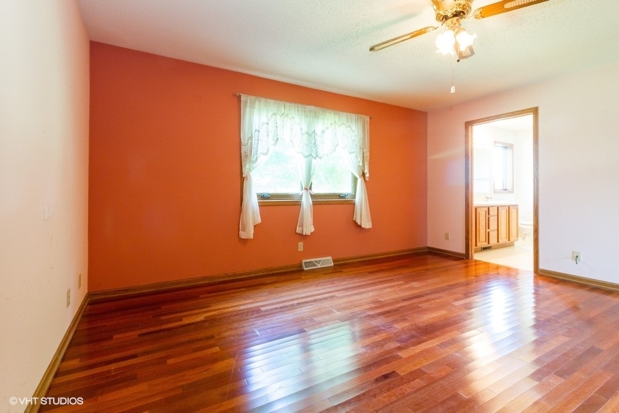 10080 Anderson Road North Capron, IL 61012 - Photo 8 of 19 Gallery Image 8