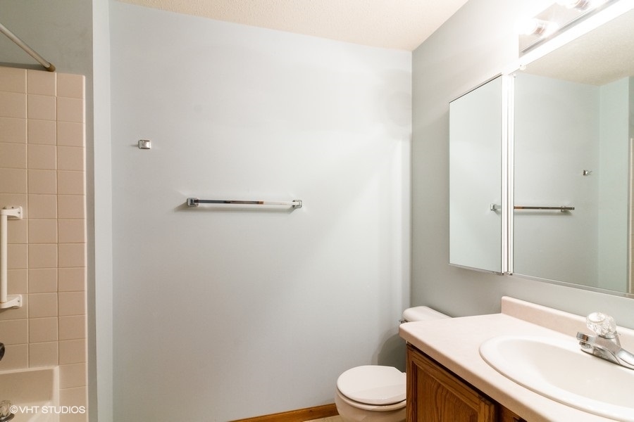 10080 Anderson Road North Capron, IL 61012 - Photo 9 of 19 Gallery Image 9