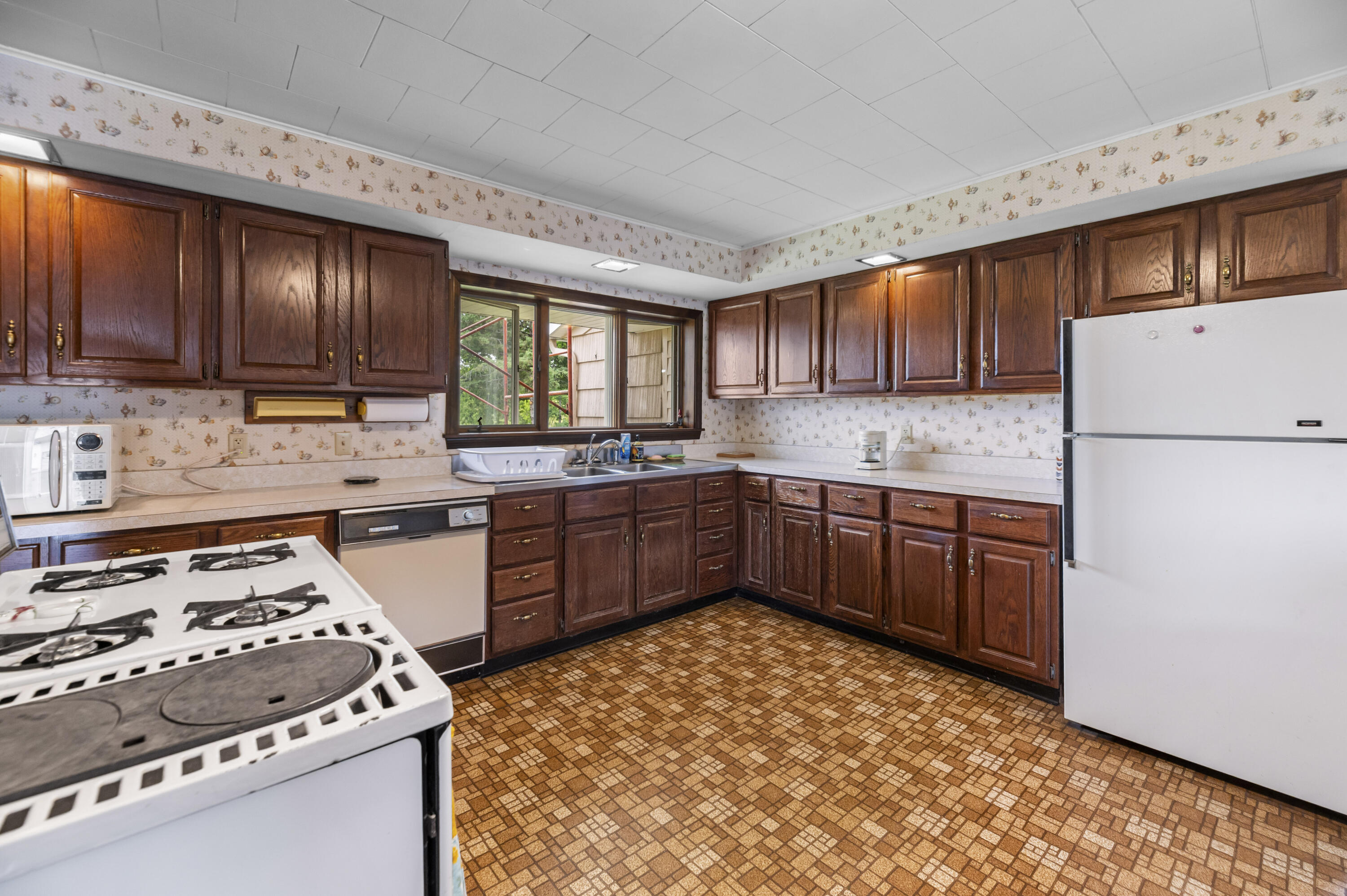232 Wharff Road Guilford, ME 04443 - Photo 5 of 65 DSC_1221
