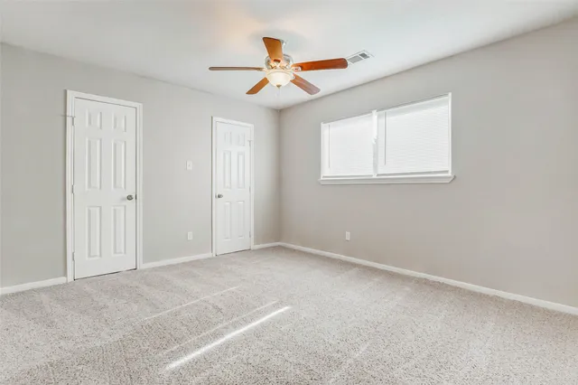 $2,095 | 15531 Edenvale Street, Friendswood, TX 77546