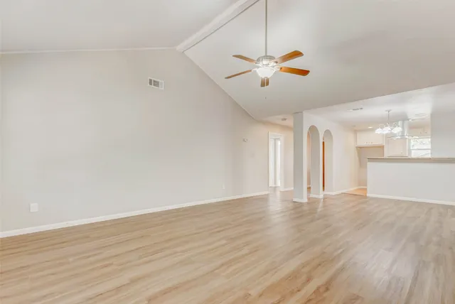 $2,095 | 15531 Edenvale Street, Friendswood, TX 77546