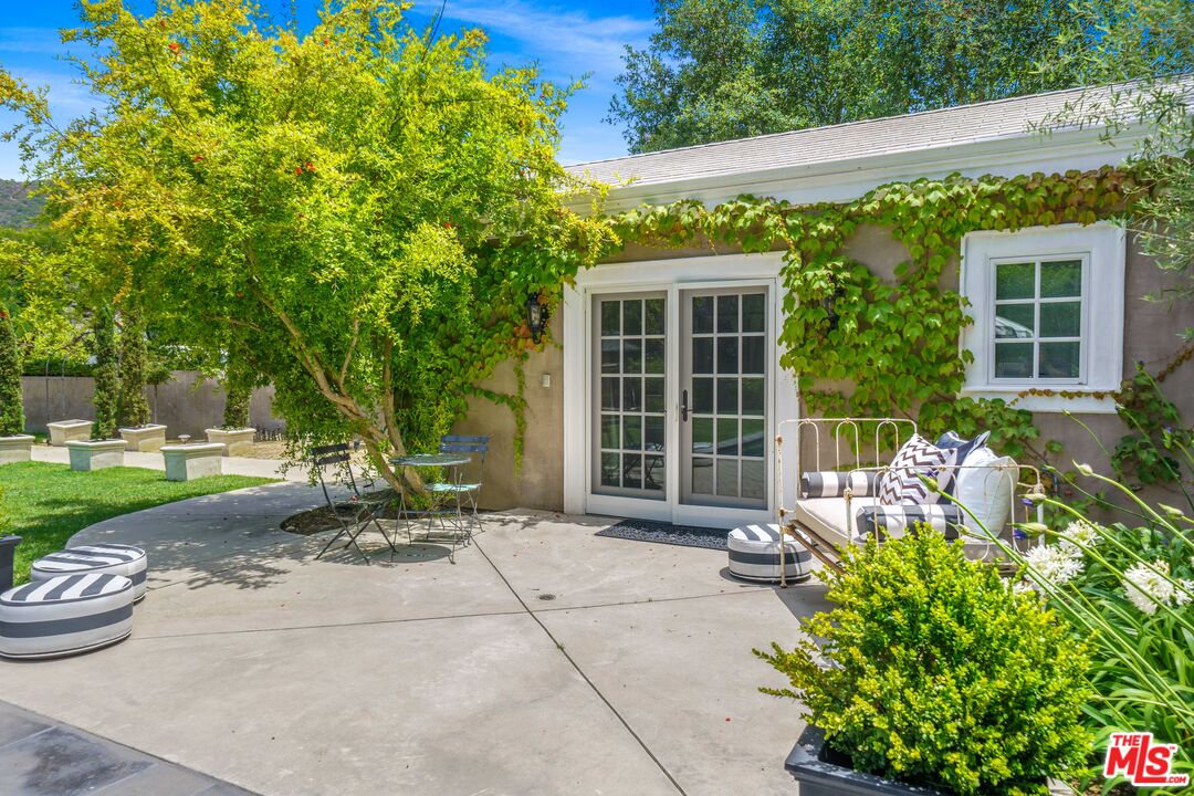 16632 Bienveneda Place Pacific Palisades, CA 90272 - Photo 52 of 62