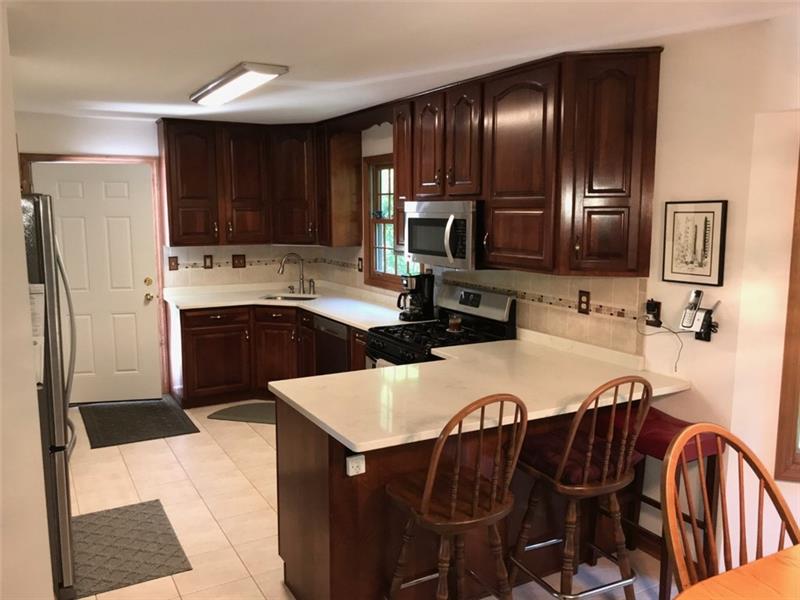 218 Constance Drive McKees Rocks, PA 15136 - Photo 5 of 14