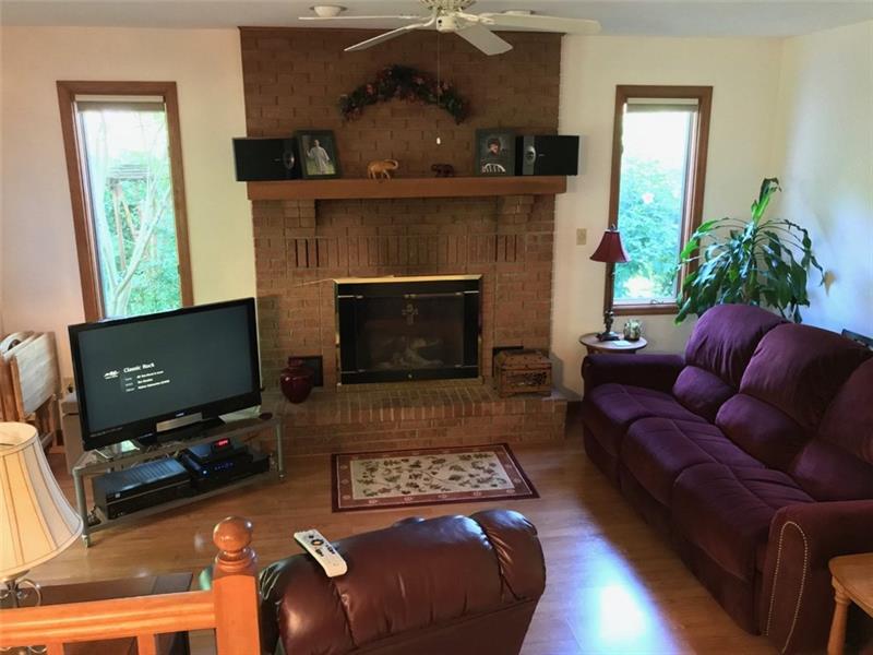 218 Constance Drive McKees Rocks, PA 15136 - Photo 6 of 14