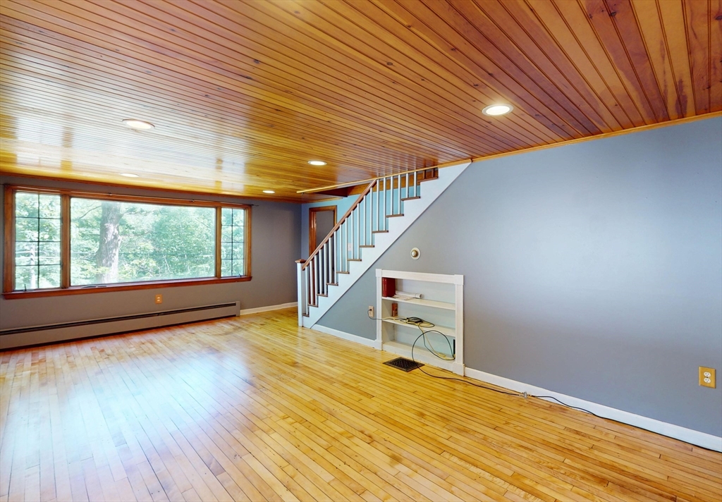 223 Main Road Gill, MA 01354 - Photo 5 of 41