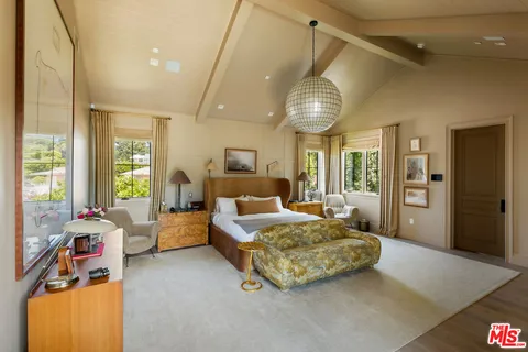 $18,995,000 | 1529 Amalfi Drive, Pacific Palisades, CA 90272