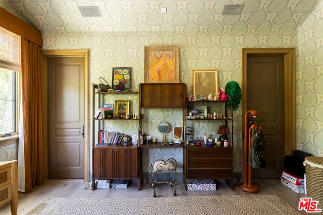 $20,995,000 | 1529 Amalfi Drive, Pacific Palisades, CA 90272