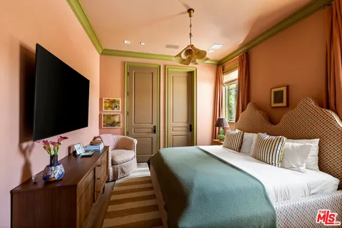 $18,995,000 | 1529 Amalfi Drive, Pacific Palisades, CA 90272