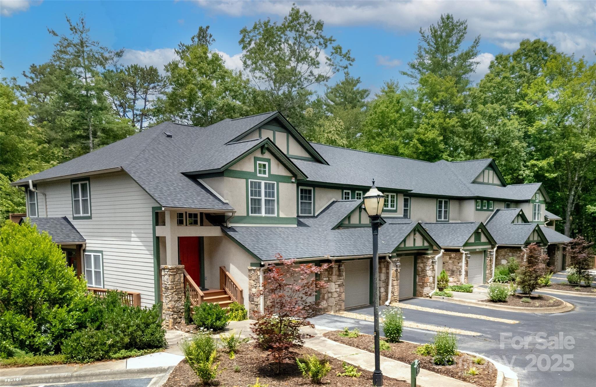 99 Ridgetop Circle Brevard, NC 28712 - Photo 2 of 32 Gallery Image 2