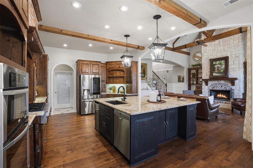 9651 Yellow Rose Lane Pilot Point, TX 76258 - Photo 16 of 38