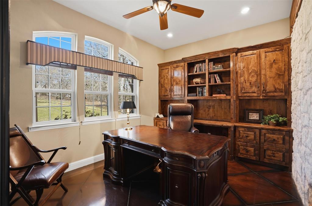 9651 Yellow Rose Lane Pilot Point, TX 76258 - Photo 7 of 38