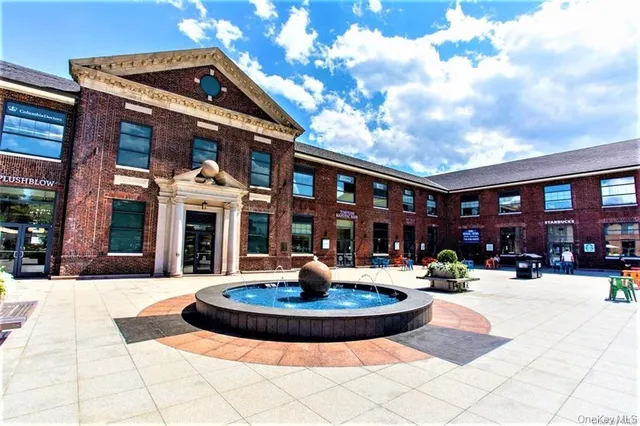 $323,900 | 1085 Warburton Avenue, Unit 121, Yonkers, NY 10701