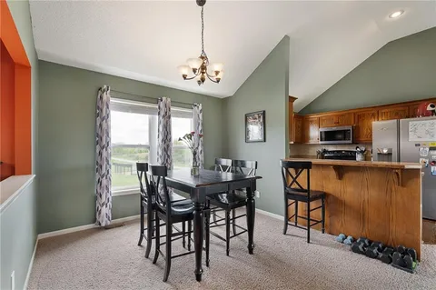 $300,000 | 101 Bridgeport Drive, Smithville, MO 64089