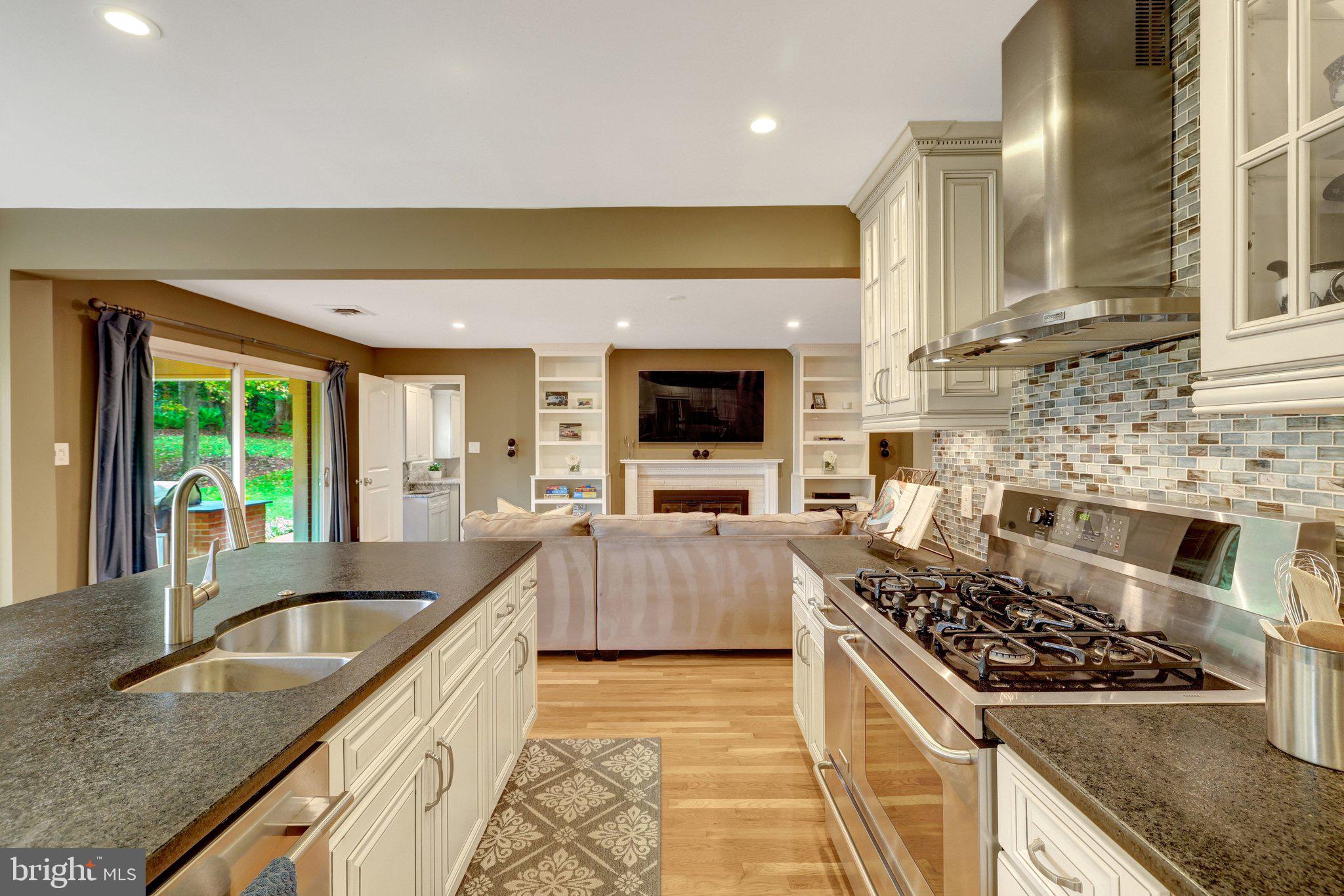 10015 Saddle Road Vienna, VA 22181 - Photo 24 of 95 Gallery Image 24