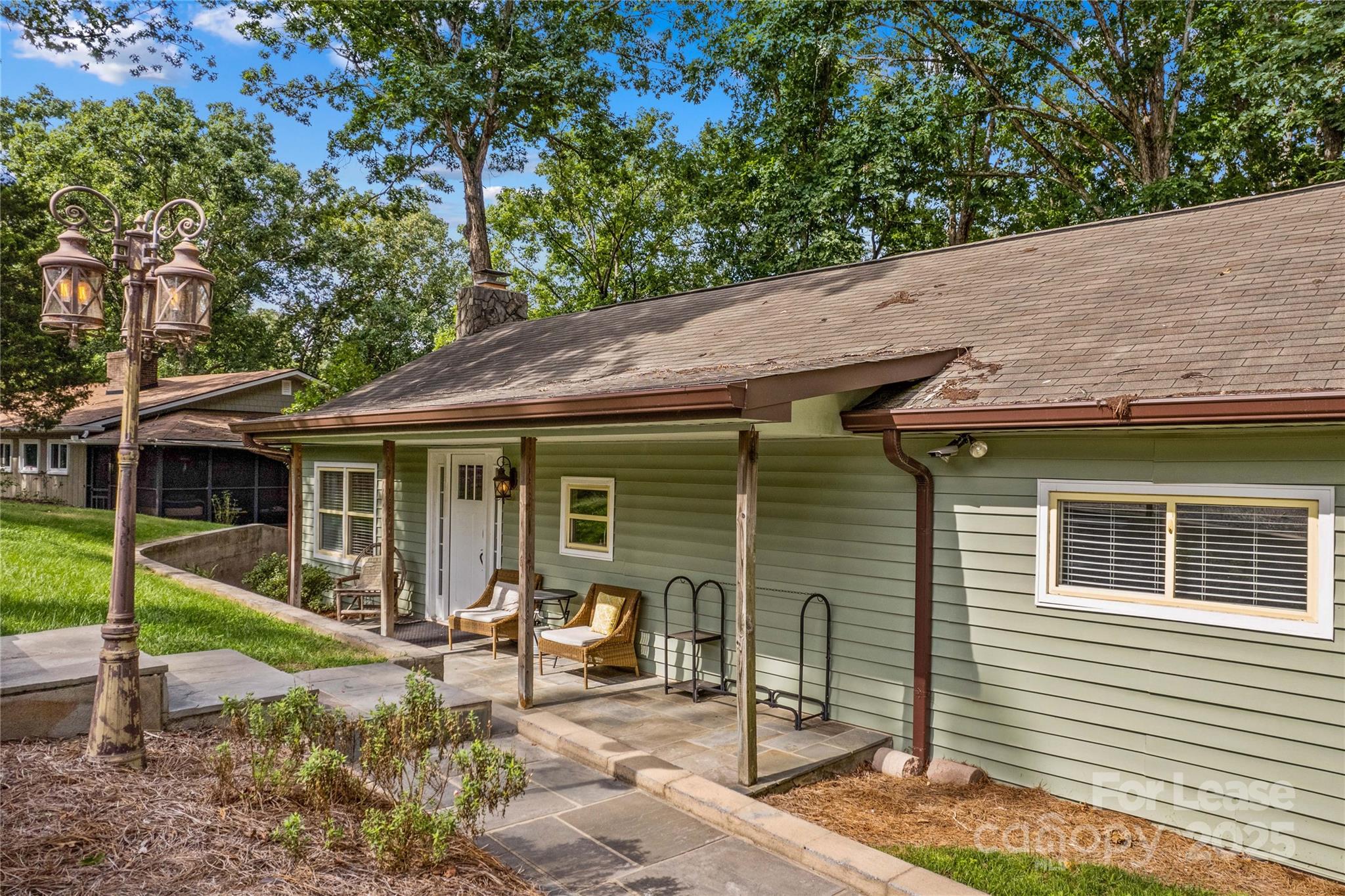 173 Waddell Road Mooresville, NC 28117 - Photo 37 of 47 a backyard of a house with seating space
