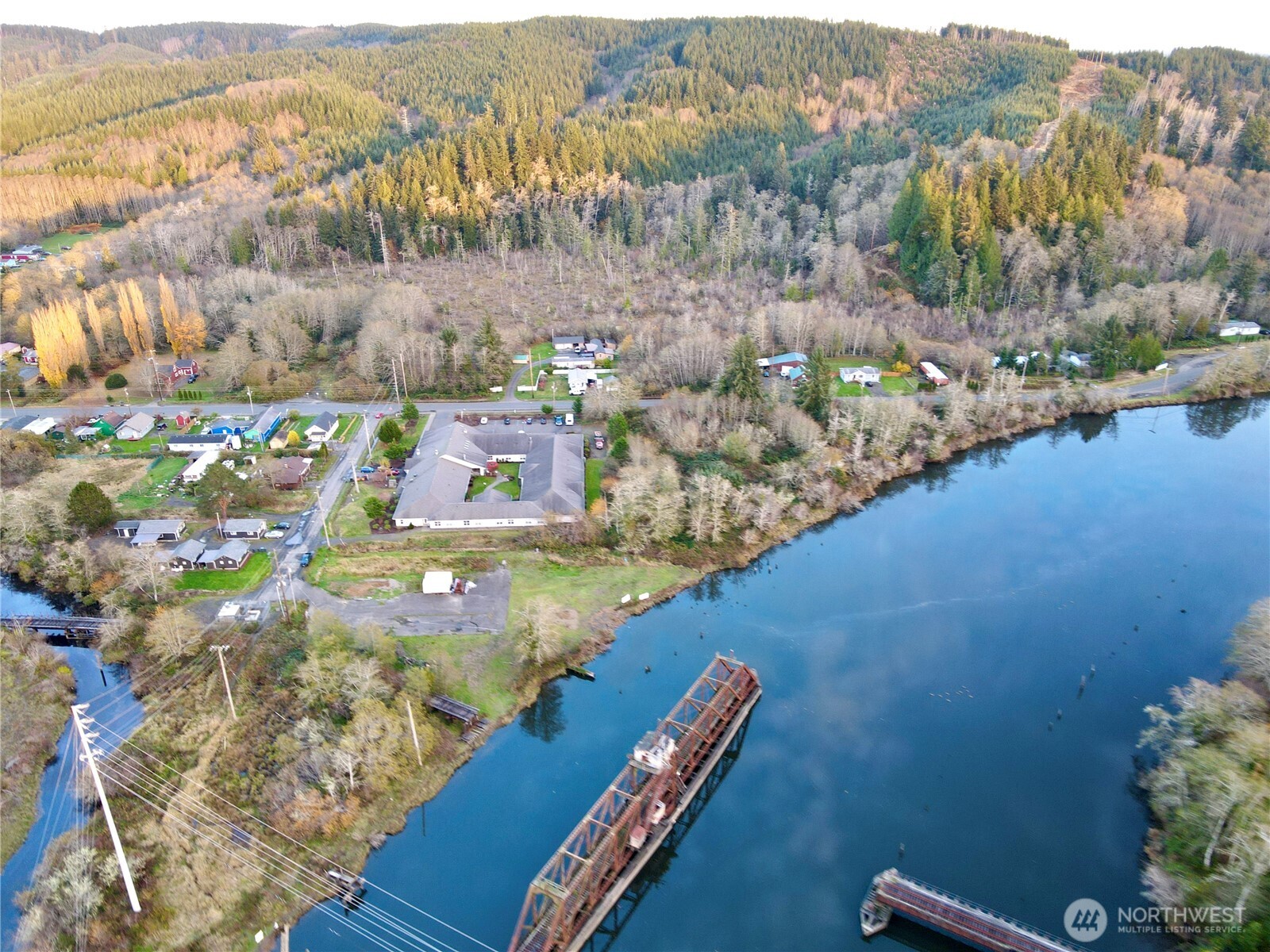 1010 Division Street Hoquiam, WA 98550 - Photo 6 of 40 a view of lake and mountain