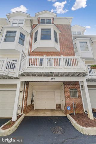 $1,160,000 | 1304 North Danville Street, Arlington, VA 22201