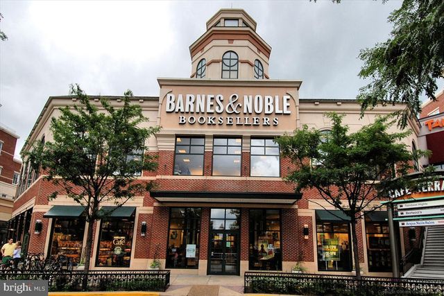 $1,160,000 | 1304 North Danville Street, Arlington, VA 22201