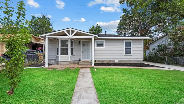 $1,300 | 420 Alicia Avenue, San Antonio, TX 78228