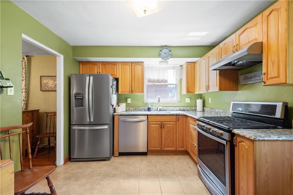 780 Highvue Road Pittsburgh, PA 15228 - Photo 15 of 32 Gallery Image 15