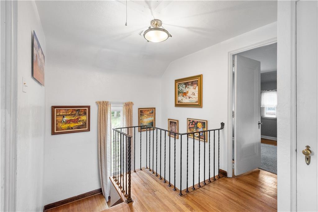 780 Highvue Road Pittsburgh, PA 15228 - Photo 17 of 32 Gallery Image 17