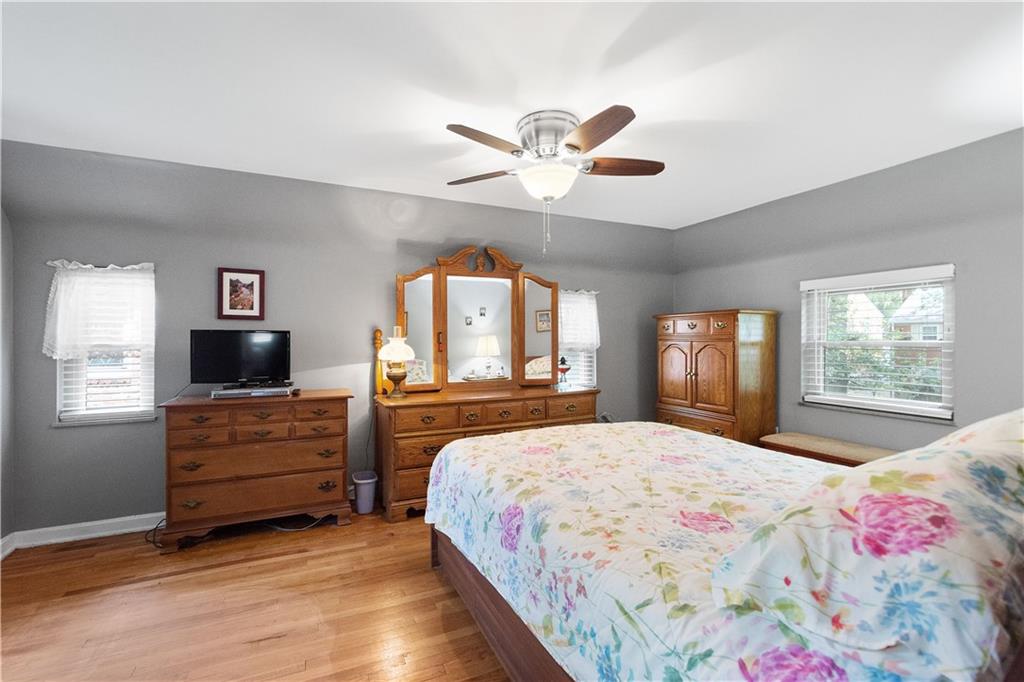 780 Highvue Road Pittsburgh, PA 15228 - Photo 18 of 32 Gallery Image 18