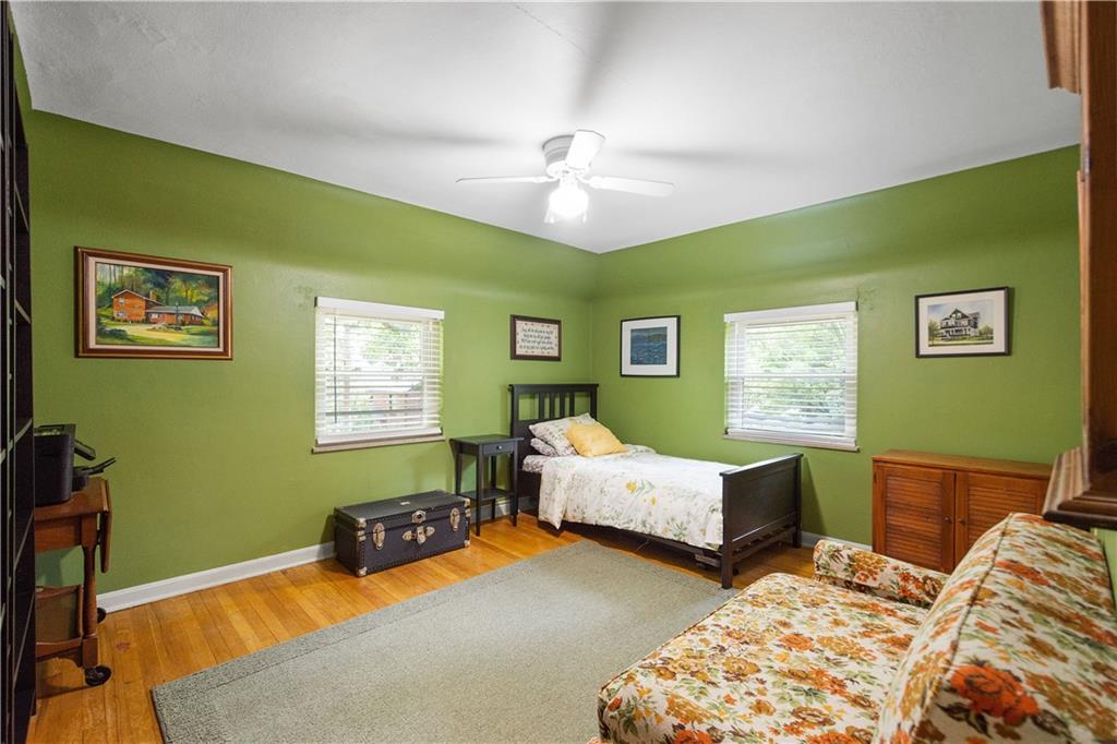 780 Highvue Road Pittsburgh, PA 15228 - Photo 23 of 32 Gallery Image 23