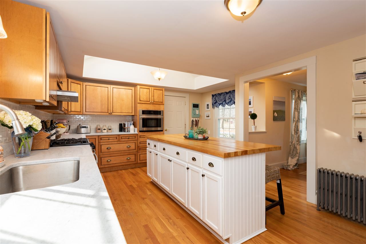 38 Hobbs Road North Hampton, NH 03862 - Photo 6 of 28