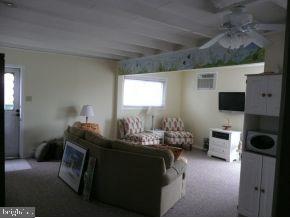 7 Mary Alice Road Manahawkin, NJ 08050 - Photo 6 of 11 Gallery Image 6