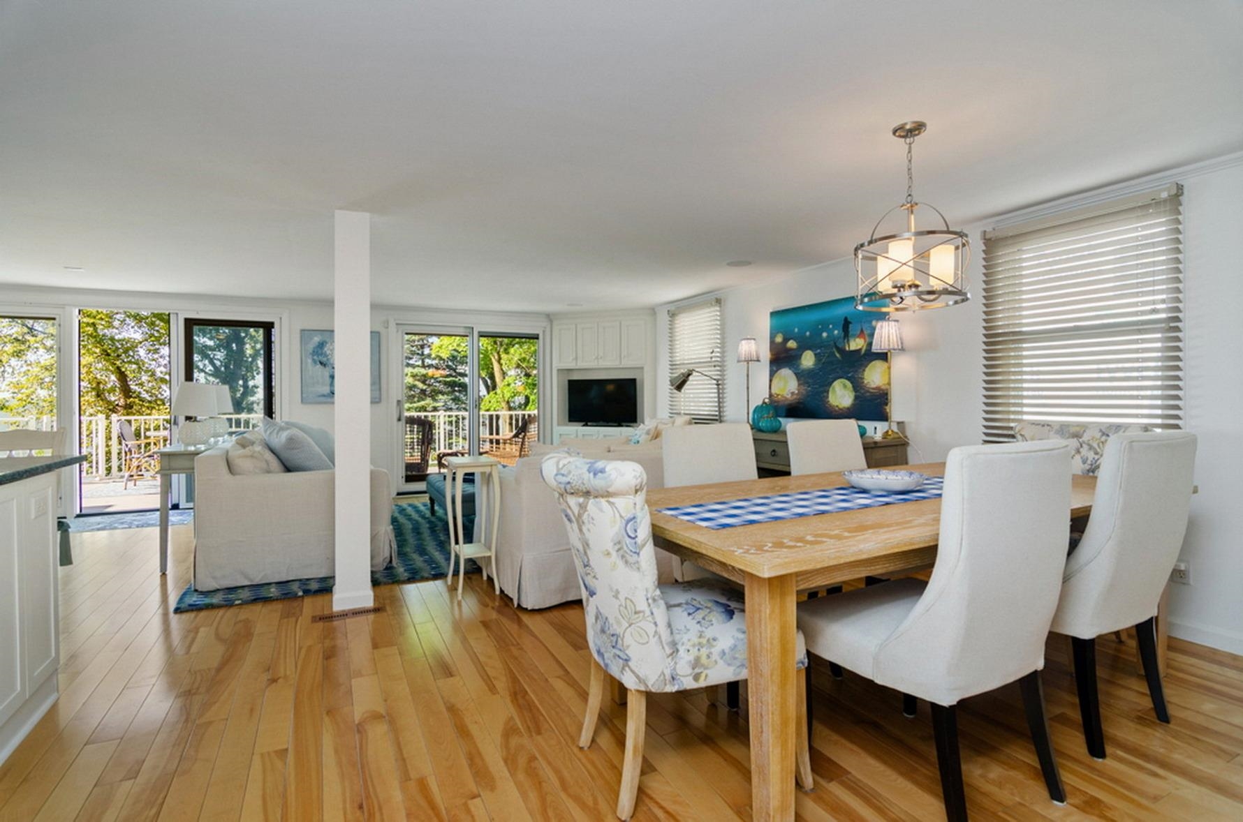 5061 Edgewater Beach Road Green Bay, WI 54311 - Photo 13 of 74 Gallery Image 13