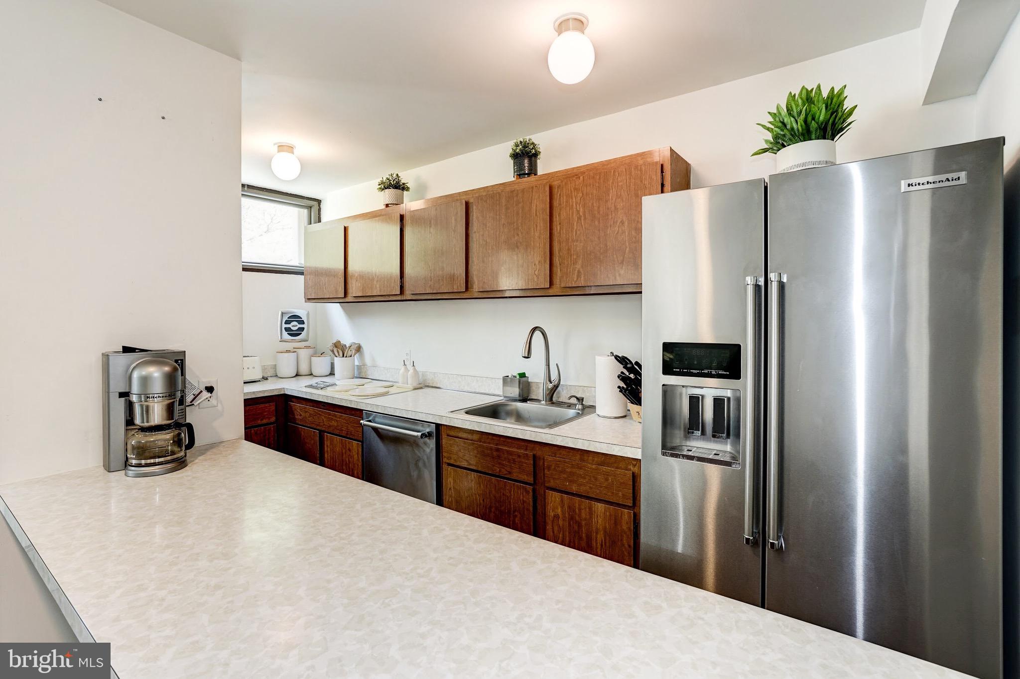 11539 Maple Ridge Road Reston, VA 20190 - Photo 10 of 29