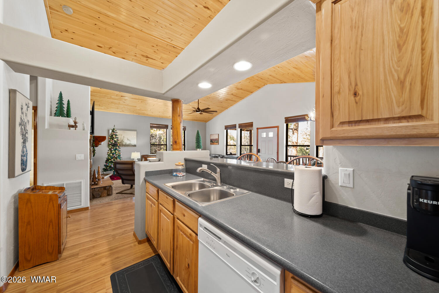 1041 South Pinon Circle Show Low, AZ 85901 - Photo 11 of 29 a kitchen with a sink appliances and cabinets