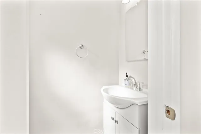 $900,000 | 10358 Trabuco Street, Bellflower, CA 90706