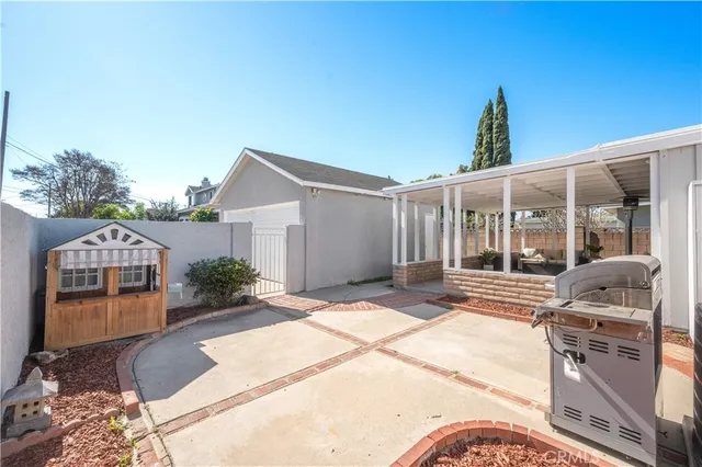 $900,000 | 10358 Trabuco Street, Bellflower, CA 90706