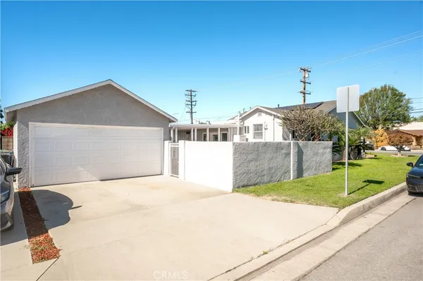 $895,000 | 10358 Trabuco Street, Bellflower, CA 90706