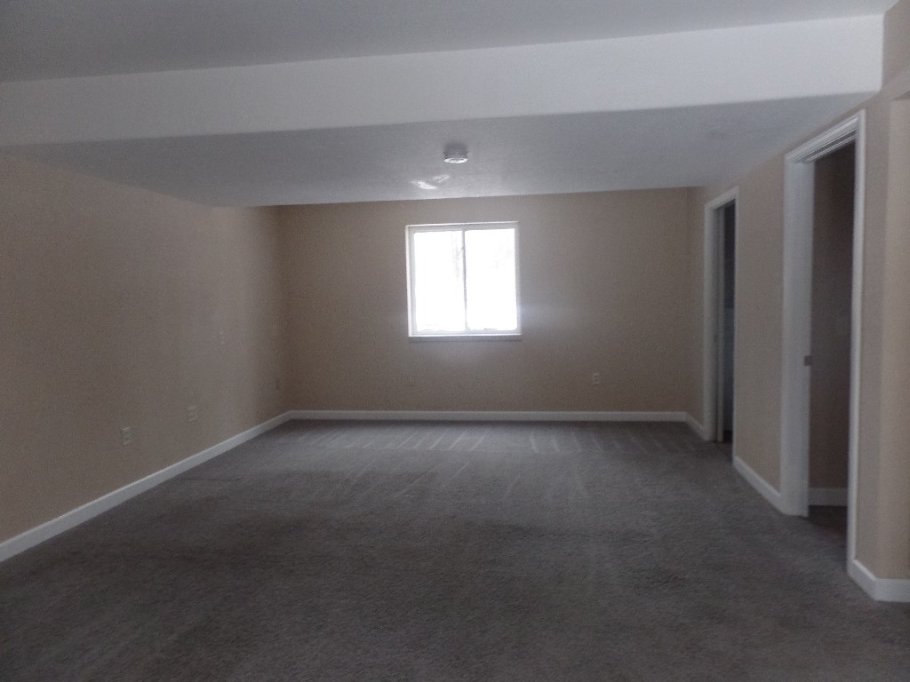 8082 South Rolland Road Blanchard, MI 49310 - Photo 16 of 31 1841562-15.JPG
