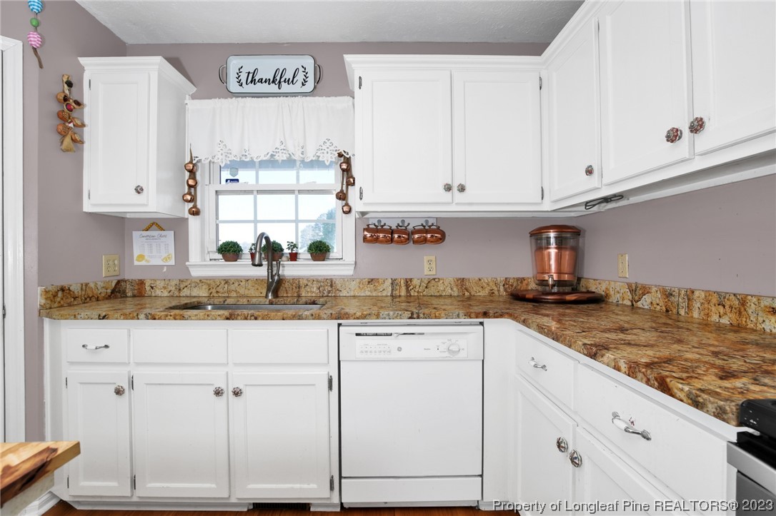2542 Missouri Road Maxton, NC 28364 - Photo 15 of 37 Gallery Image 15