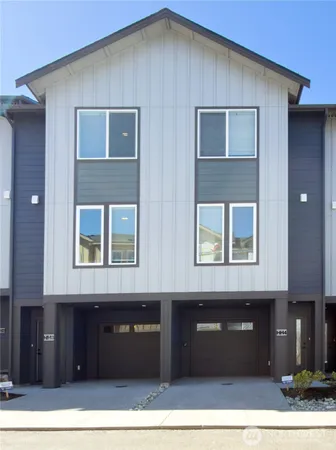 $3,099 | 14707 87th Avenue Southeast, Unit HH4, Snohomish, WA 98296