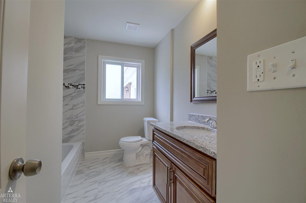 30323 Hayes Road Warren, MI 48088 - Photo 14 of 29 31320892-13.JPG