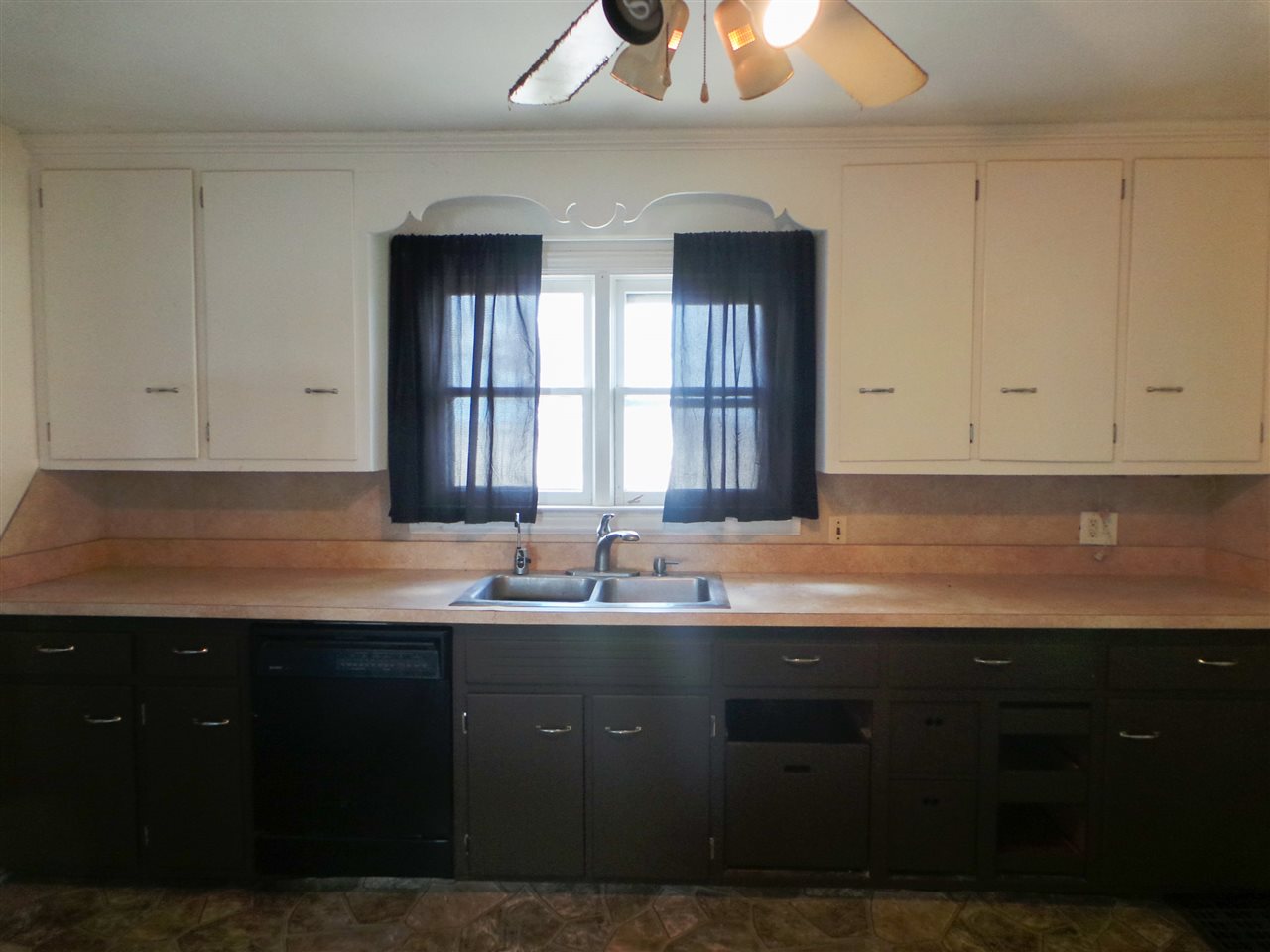 5671 North Geeck Road Corunna, MI 48817 - Photo 7 of 16
