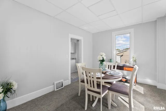 $155,000 | 2326 5th Street, Moline, IL 61265